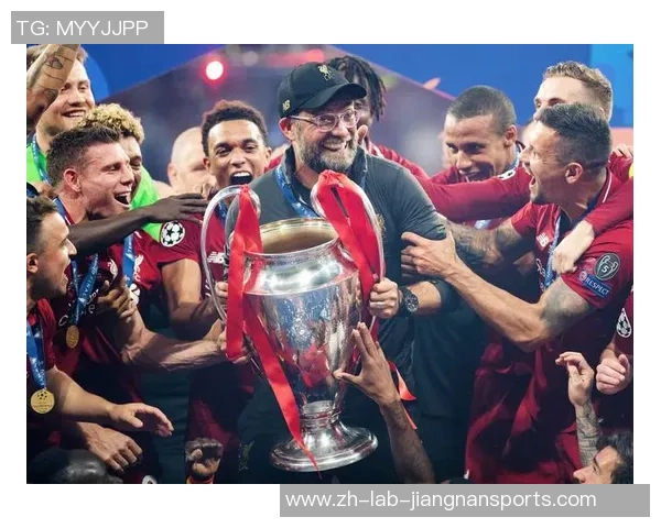 足球合照中的球星风采与荣耀瞬间展现球迷心中的传奇记忆